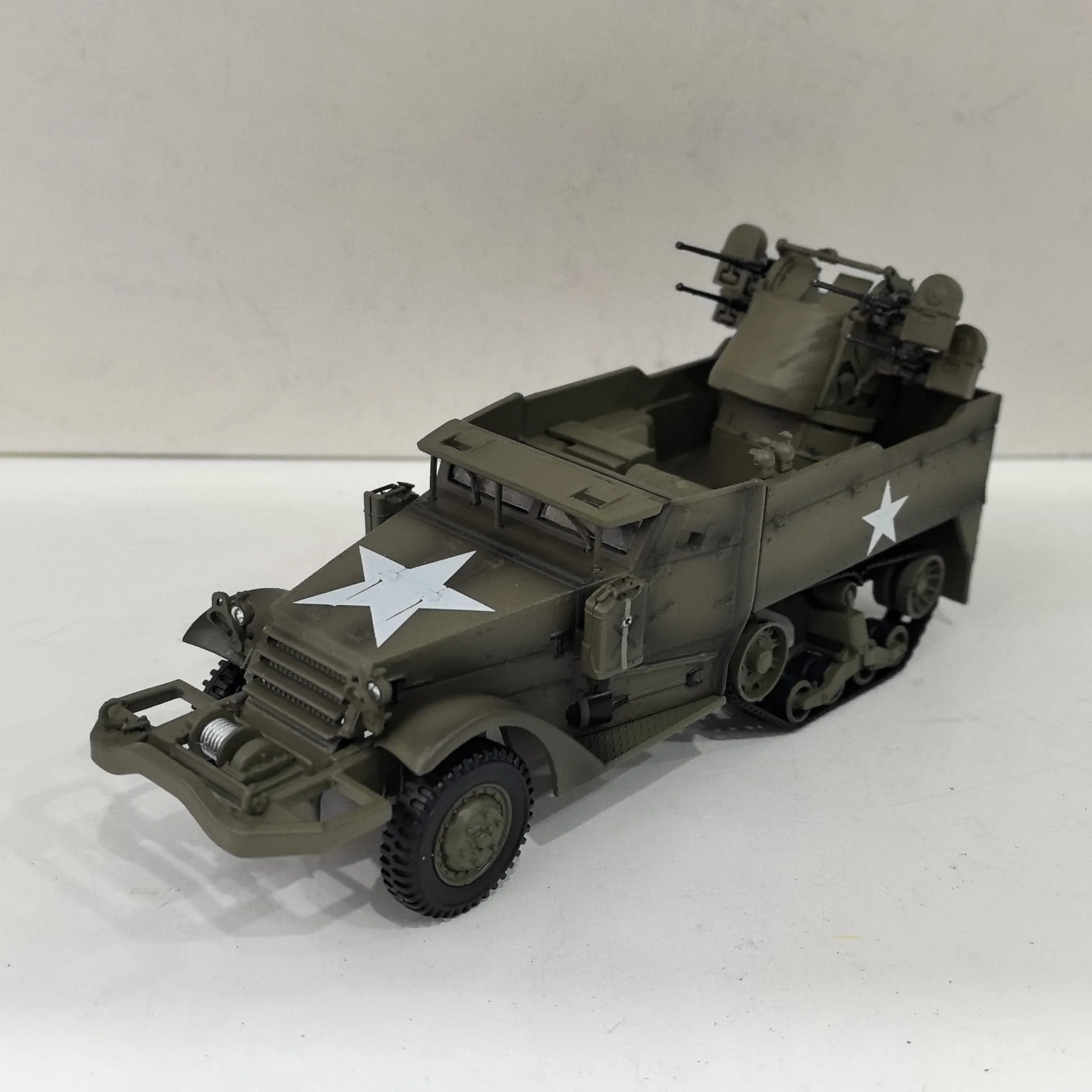 

Diecast IXO 1/43 Scale Alloy Finished Model of US Army M16 MGMC Semi-track Air Defense Armored Vehicle Collectible Toy Gift