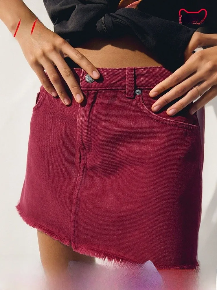 H&M 여성 프리미엄 퀄리티 면 소재 미드 웨이스트 디자인의 패셔너블한 A라인 데님 스커트 겨울 컬렉션