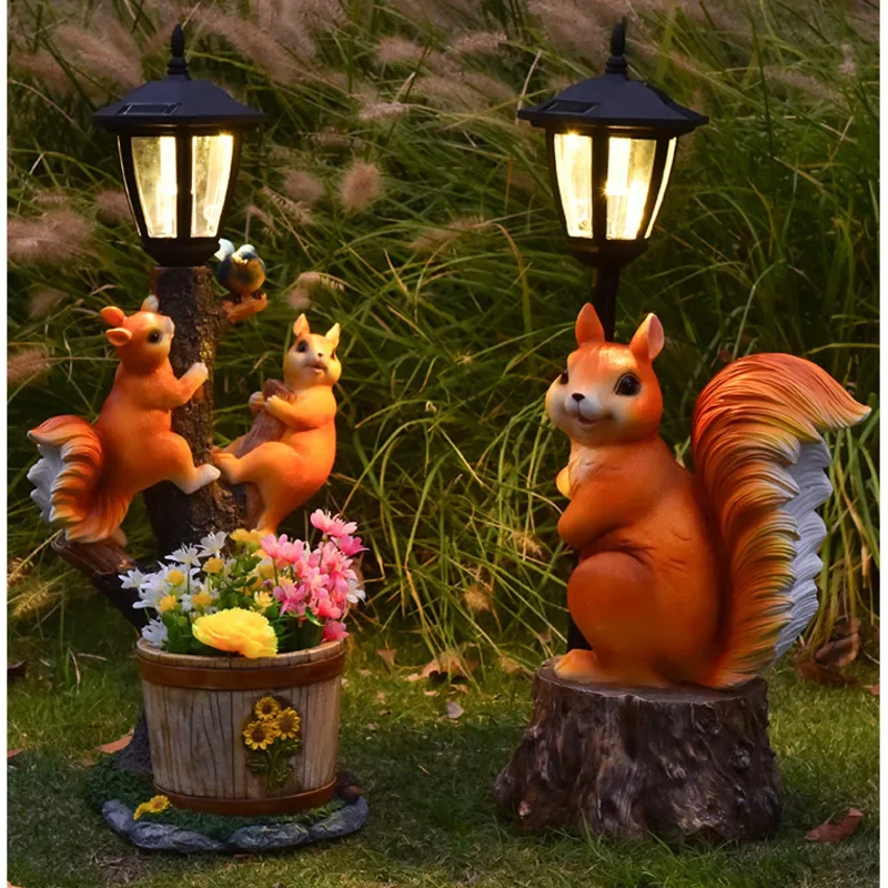 Outdoor Simulation Flower Pot Resin Squirrel Garden Decoration, Solar Lighting Lawn Lamp, Courtyard Terrace Standing Ornaments