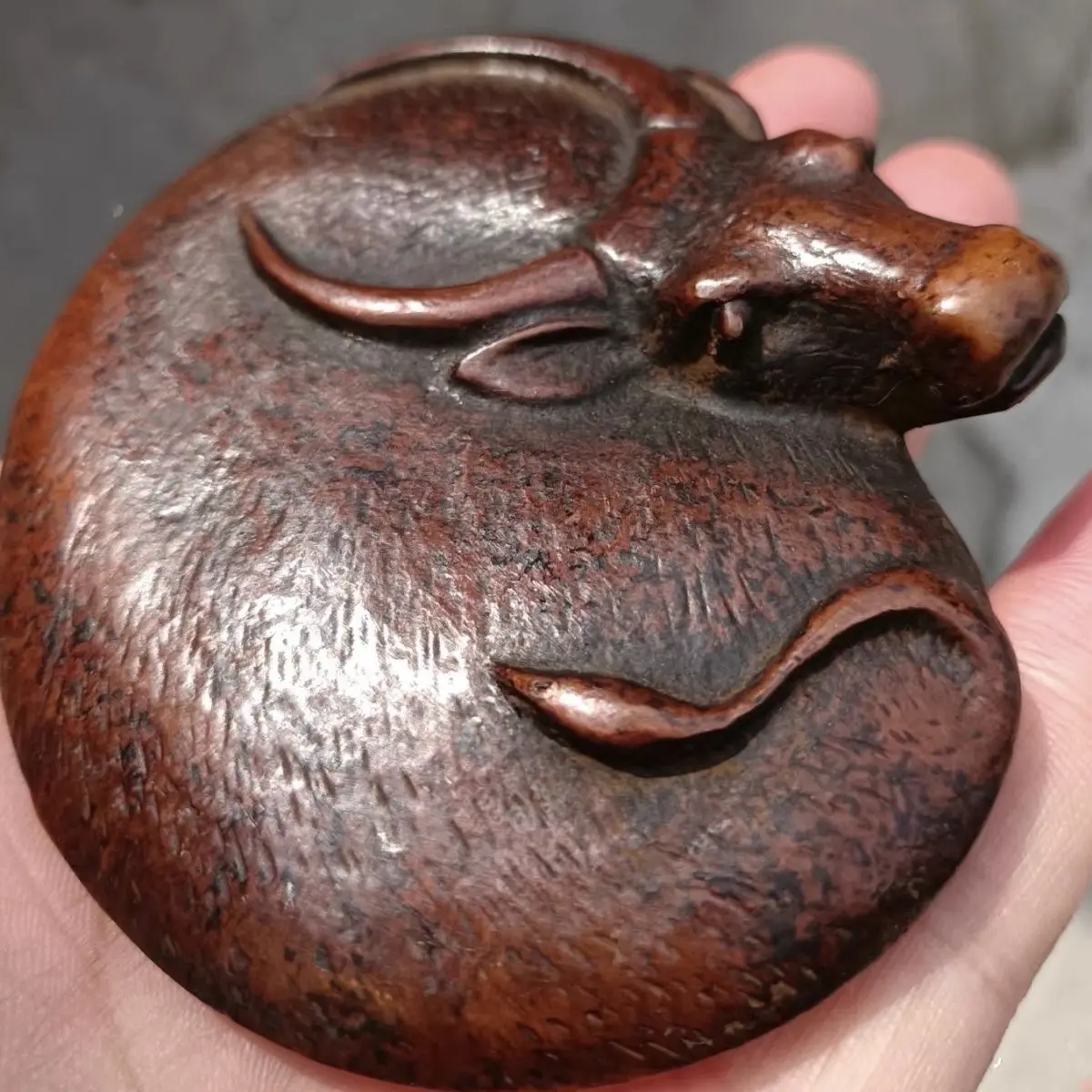 Bronze Solid Turning The World Around Pengniu Ornament Copper Bull Hand Handle