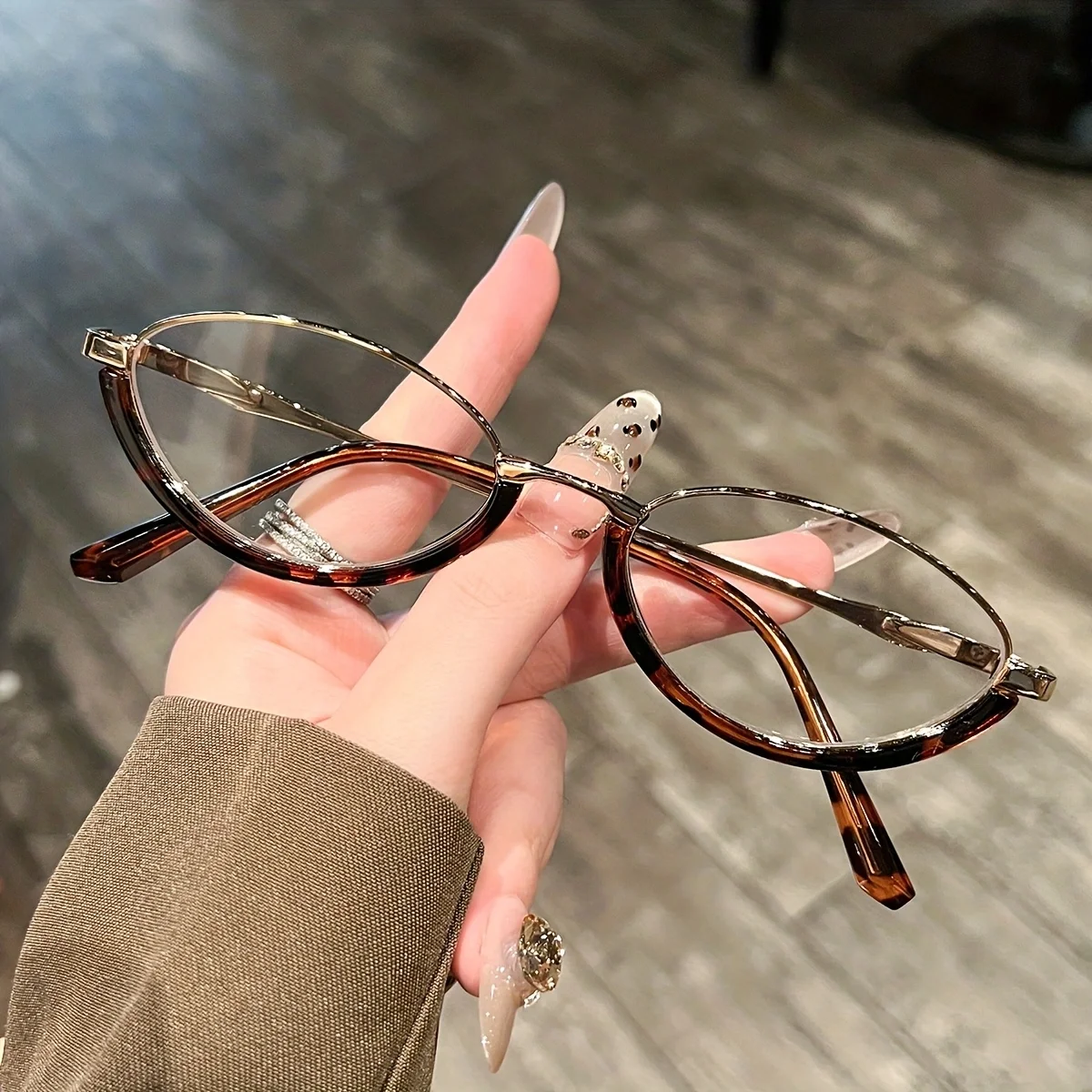 1Pc frauen Plain Gläser Neue Licht Luxus Retro Oval Halb-Rahmen Design Künstlerische Temperament Casual Vielseitig Täglichen tragen Hause Co