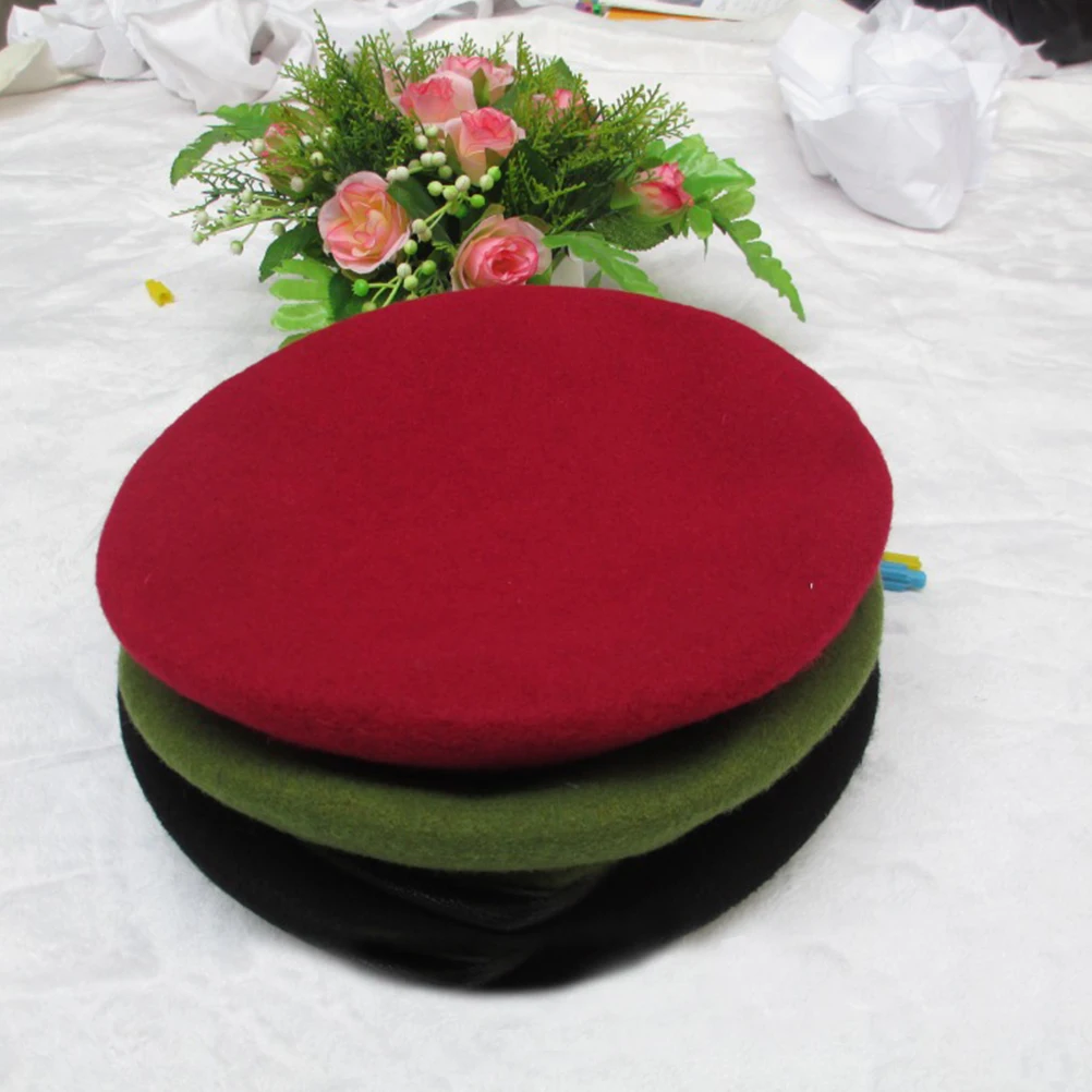 

Wool Beret Hats Unisex Lightweight Warm Stylish Fashion Accessory British Peaked Cap Flax Beret Men Women Foldable Green Black