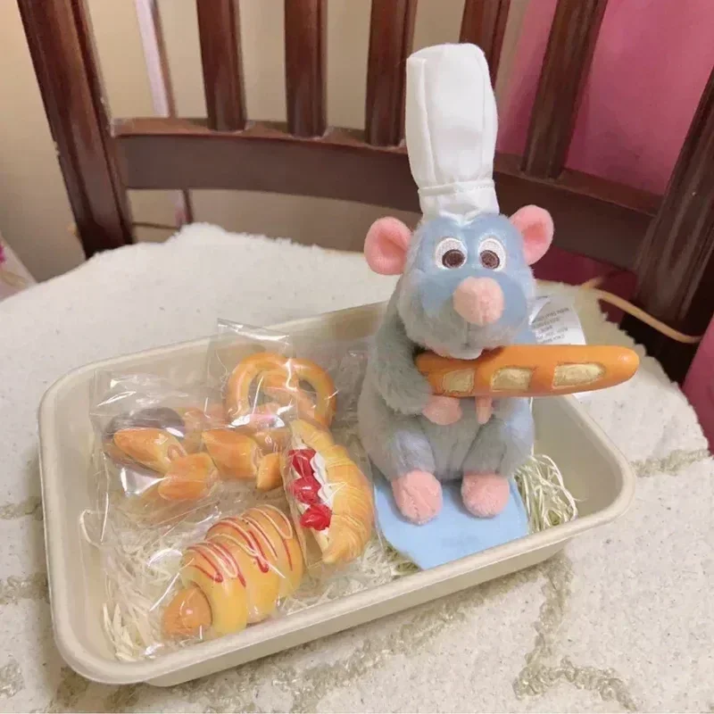 Disney Kawaii Ratatouille Remy ตุ๊กตาอะนิเมะ Store Ratatouille Chef Remy แม่เหล็กของเล่นคริสต์มาสของขวัญ Stuff ของเล่นสําหรับของเล่นเด็ก