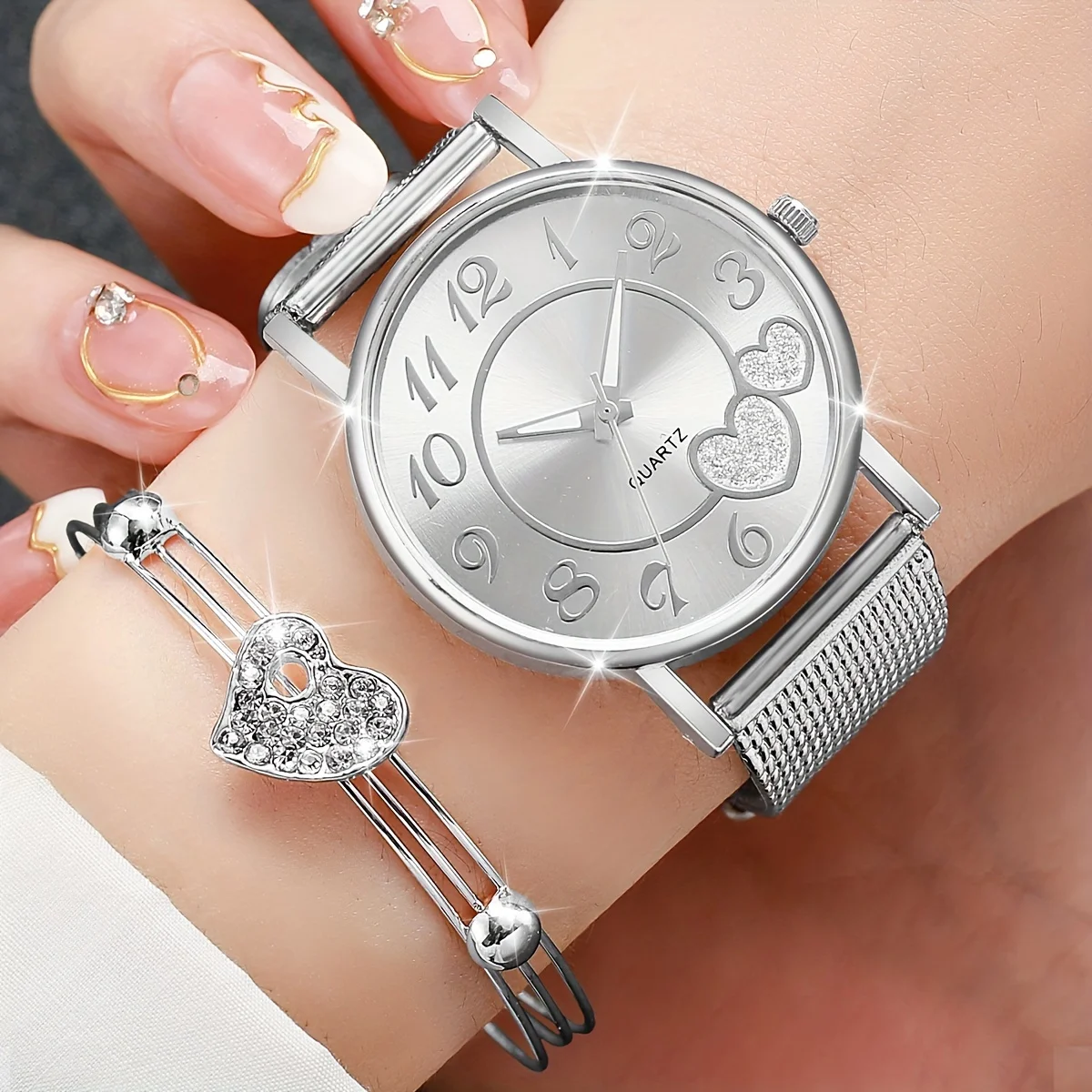 6PCS Elegant Silver Heart-shaped Dial Watch For Women Simple Temperament For Students High-end Women Luxury Watches For Women