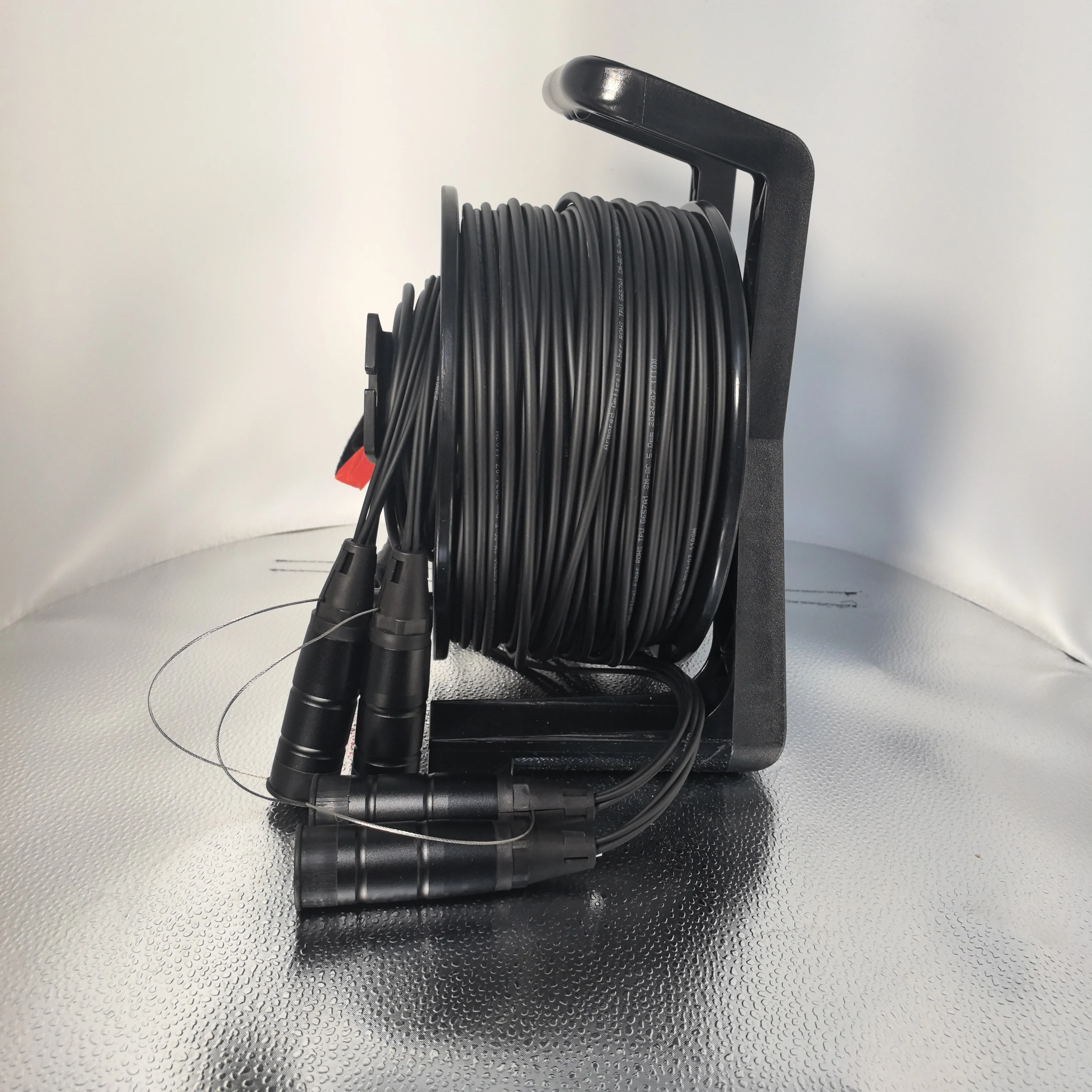 TPU field armor single-mode, 2/4/6/8/12 core,fiber optic,patch cord, LC-LC,With PCD235 Reel and Protective Cover,100m