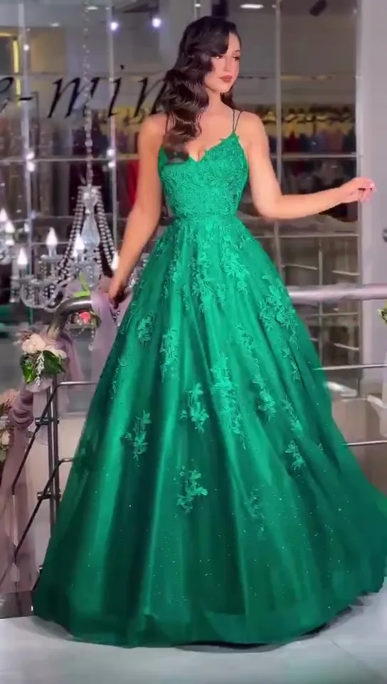 Green V Neck Lace Appliques Prom Dresses Long for Arabic Women 2027 Spaghetti Straps A Line Formal Evening Gowns Customized