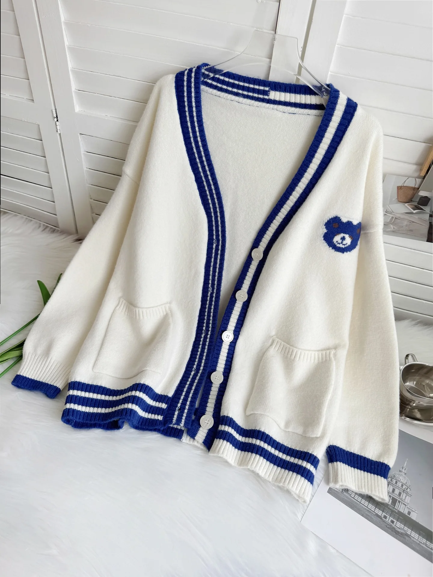 

Korobov Preppy Autumn Sweet Contrast Color Pockets Embroidery Loose V Neck Long Sleeve Knitted Women Clothing