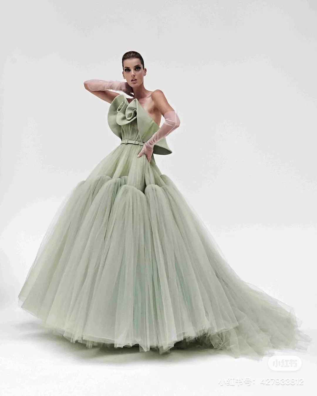 

Luxurious Hot Sale Strapless Green Ruffle Ball Gown فساتين السهرة vestidos de fiesta فساتين سهره evening dresses