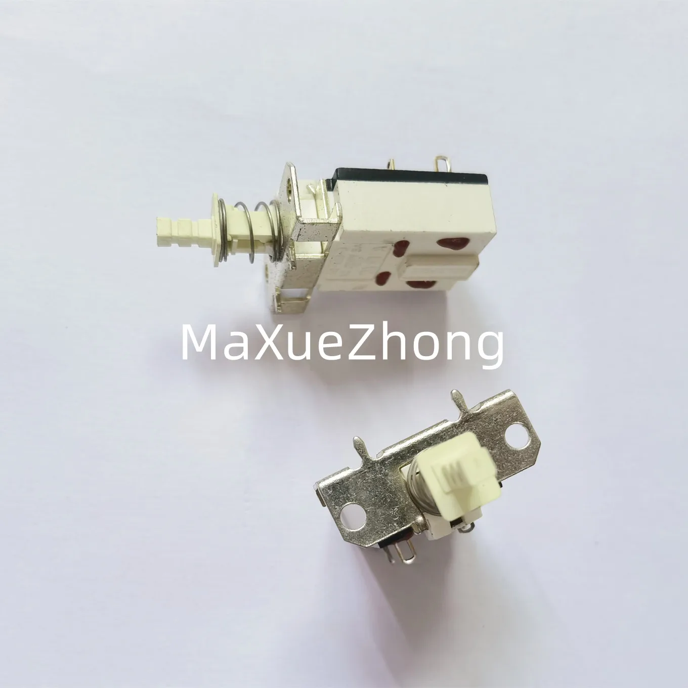 Original new 100% power amplifier box power switch button switch SS-160-3 5A 250V installation hole distance 25mm