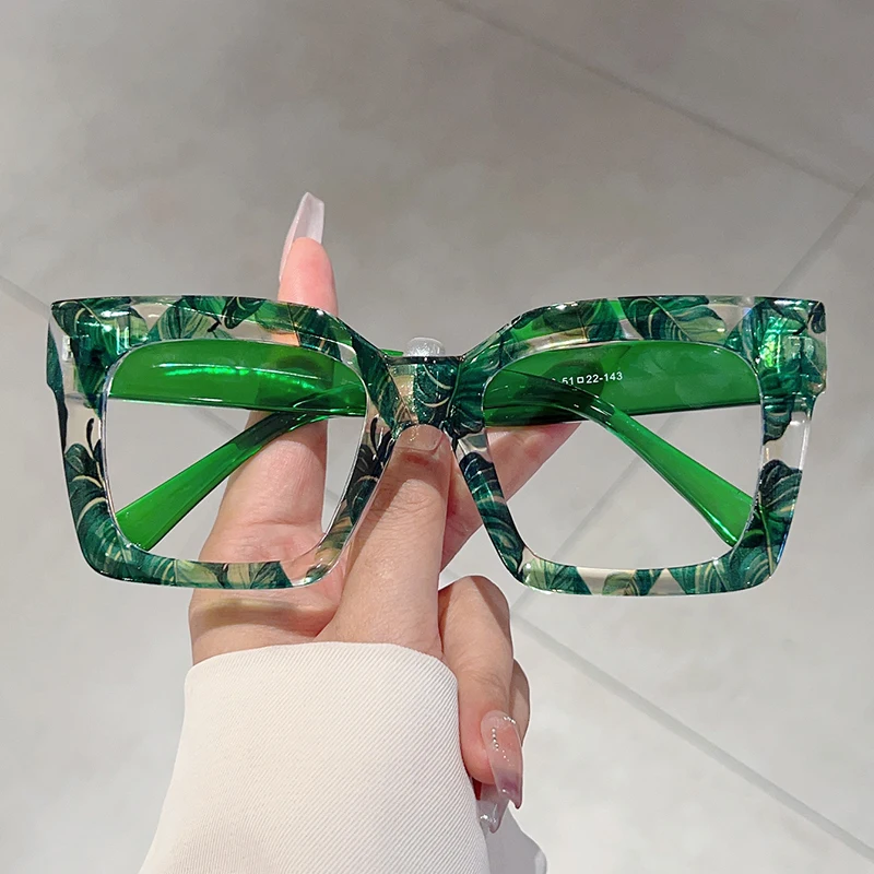 KAMMPT Fashion Colorful Stripe Oversize Glasses Stylish Brand Design Eyewear Personalized Square Decor Chic Frame for Women\'s