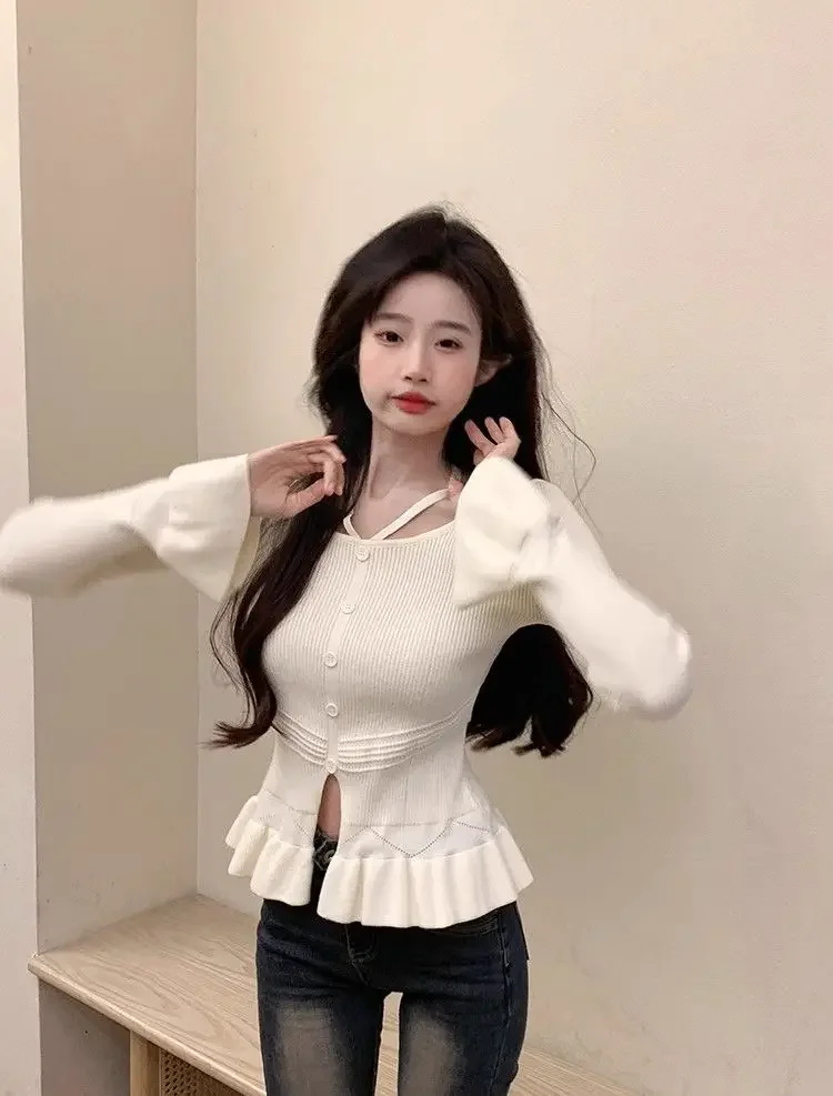 

Pure Desire Hot Girl Slim Fit Knitwear Long Sleeve Halter Neck Ruffled Woolen Top