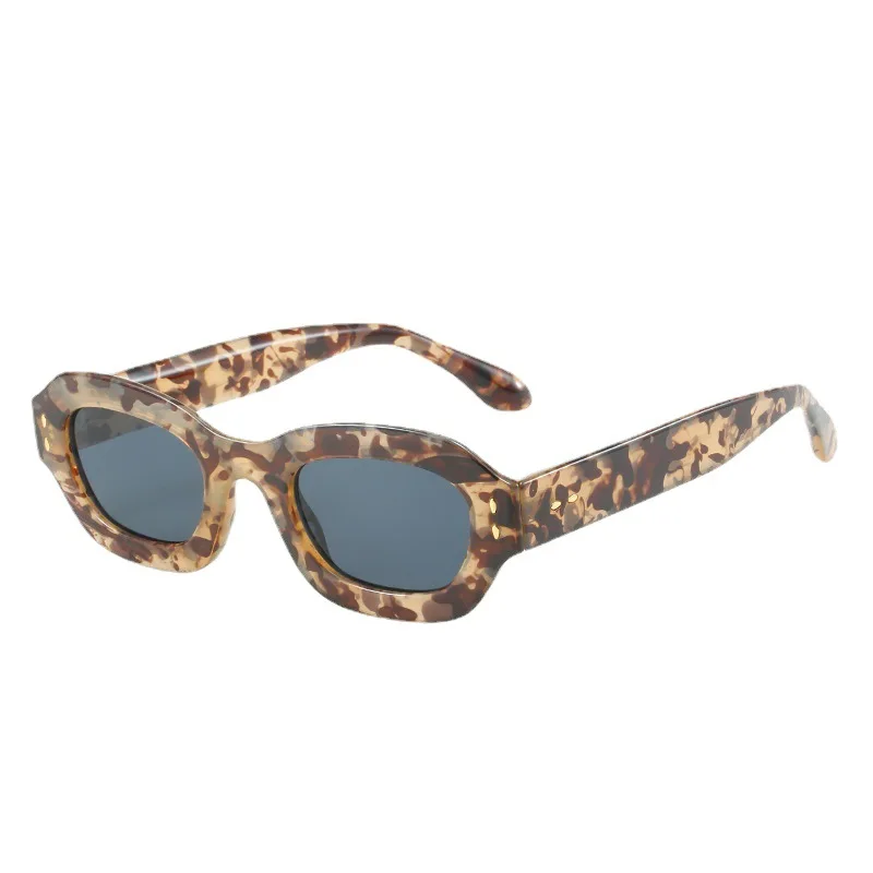 

Trendy Color PC Full Frame Sunglasses Fashion Color Film Thick Frame Street Photography Outdoor Styling Sunglasses Shade Mirrors