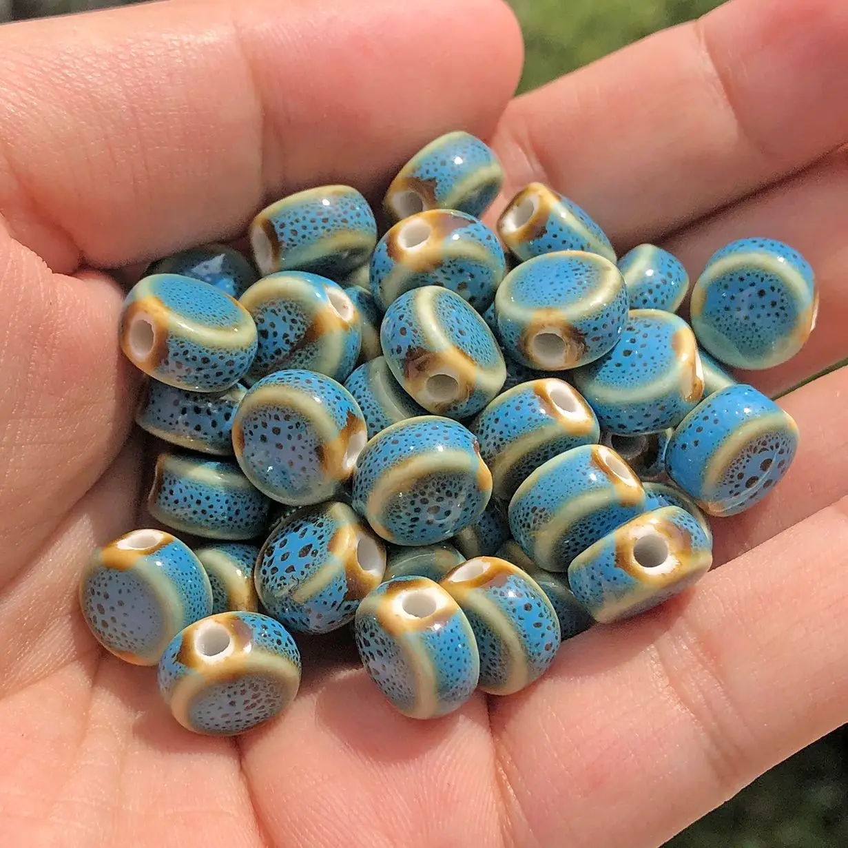 10Pcs Multicolor Flat Round Floral Glaze Ceramic Beads 11mm Spacer Charm Bead for DIY Jewelry Making Necklace Beaded Accessories