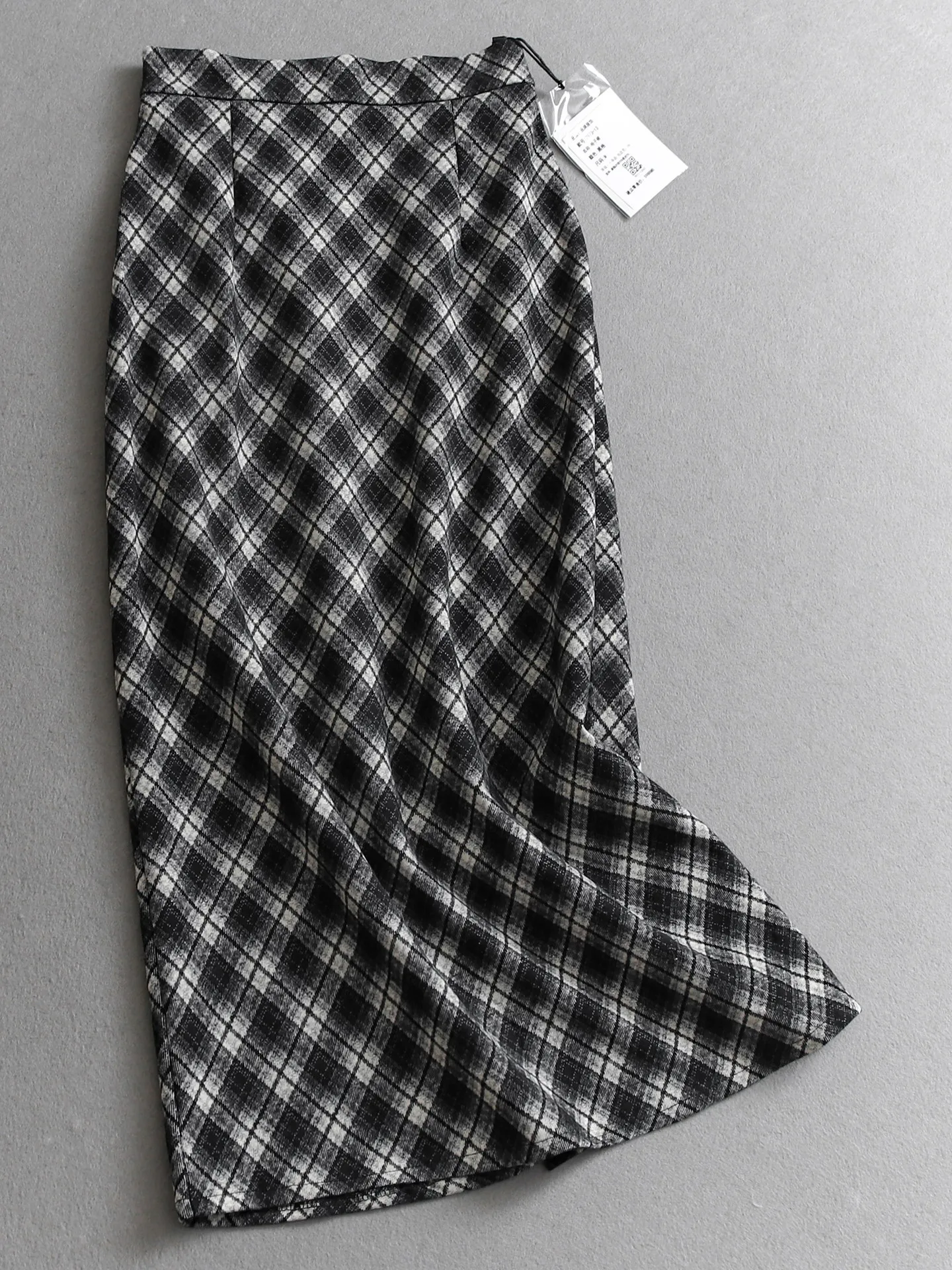Retro Plaid Woolen Women's Skirt Comfortable Warm Slit Straight Tube Skirt Hip Covering Mid-Length Wrap around Half Skirt