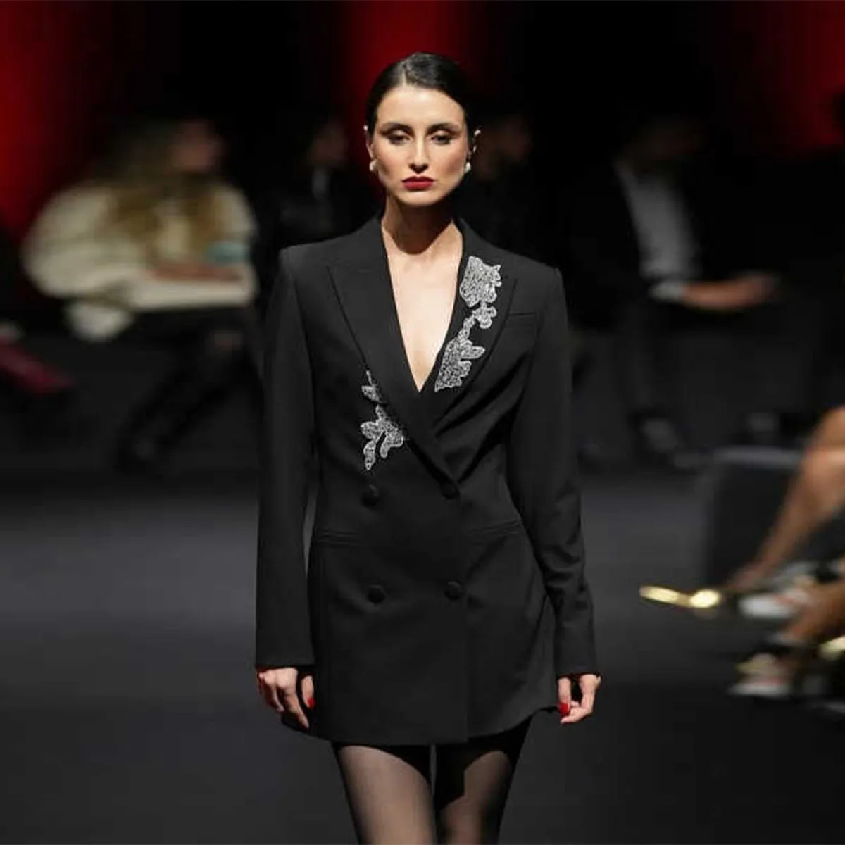 Glamorous Diamond Women Suits Long Sleeve 2 Pieces Set Applique Notched Lapel Jacket Wide Legs Pants Custom Made Formal Dresses