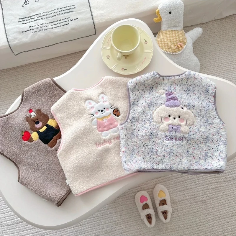 

2025 Winter Middle and Small Children's Lamb Fleece Thickened Cute Animal Cartoon Pattern Warm Vest