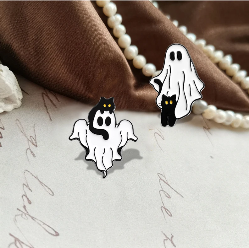 Cartoon Ghost Enamel Pins Custom Cute Black Cat Brooches Lapel Badges Halloween Animal Jewelry Gift for Kids Friends