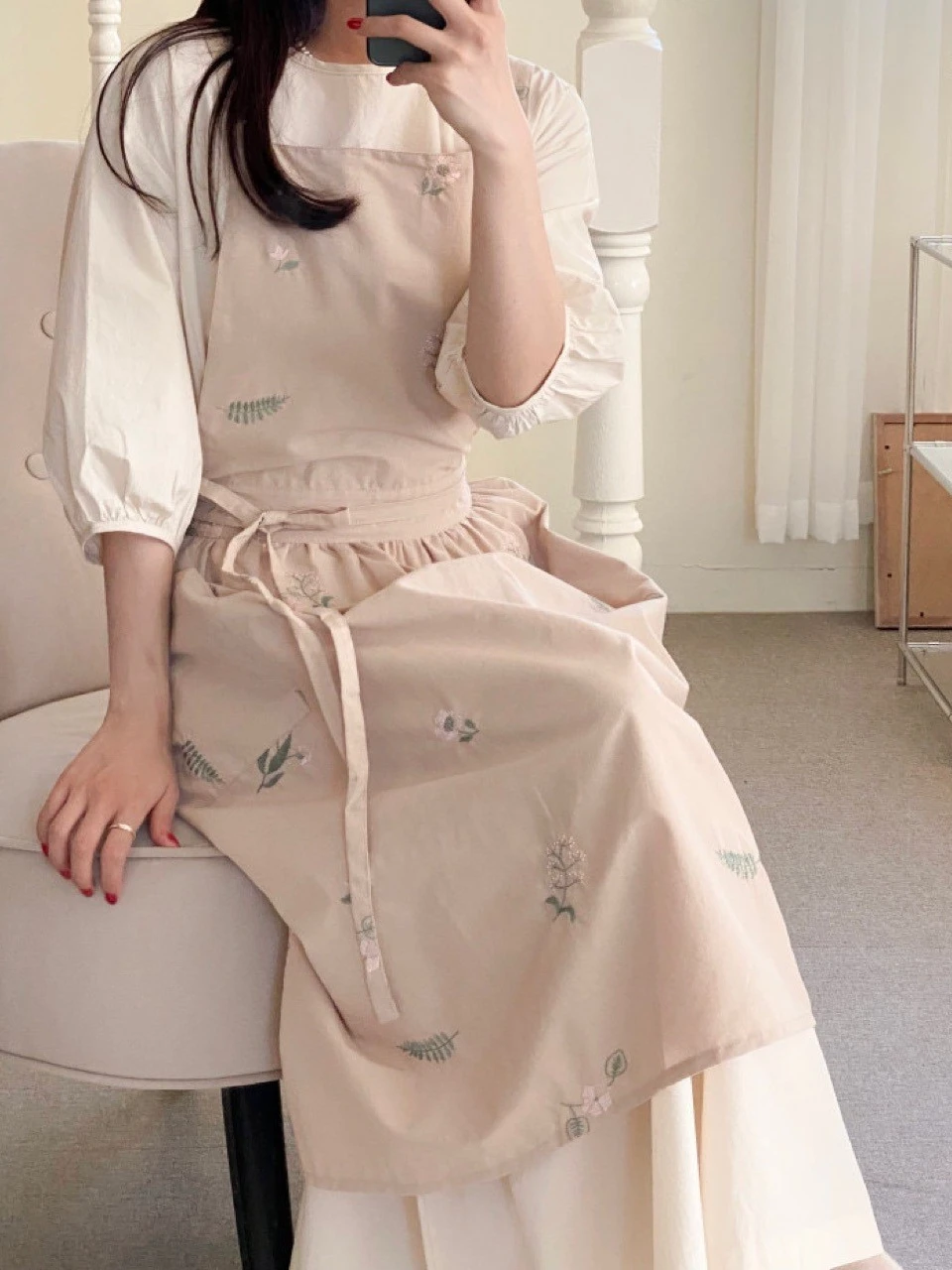 

Korean cotton embroidered skirt apron Bakery Florist Art Nail milk tea Barista shirt bib overalls