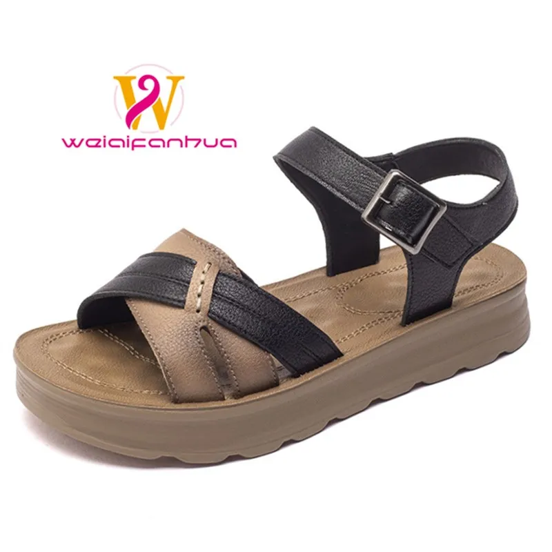 Women's Sandals 2026 New Style Mom's Sandals Women's Flat Anti-Slip Thick Soles Luxury Sandals Women Designers