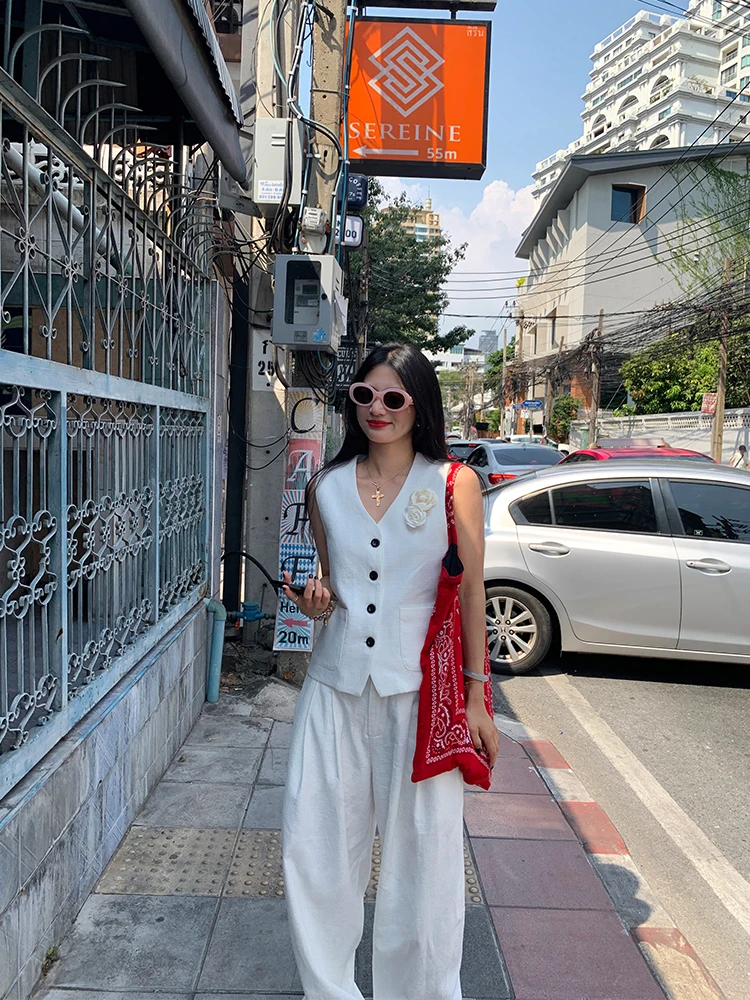 

White Set Unique Beautiful Early Spring Small Set Short Two Piece Vest Wide Leg Pants Fashionable Spring Outfit for Women