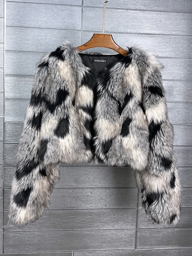 ZADORIN Winter Cropped Jacquard Faux Fox Fur Coat Woman Y2K Clothes Long Sleeve Short Fur Faux Coat Furry Jacket Woman Fur Coats