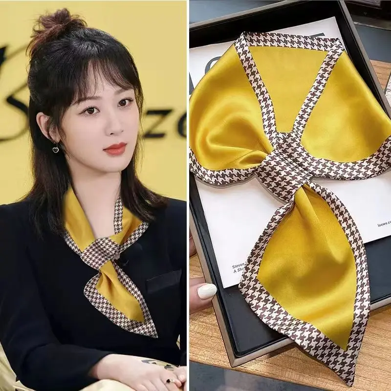 

Polka Dot Short Scarf Women's Versatile Spring/Fall Lightweight Scarf Elegant Neck and Collarbone Protector Small Neck Scarf