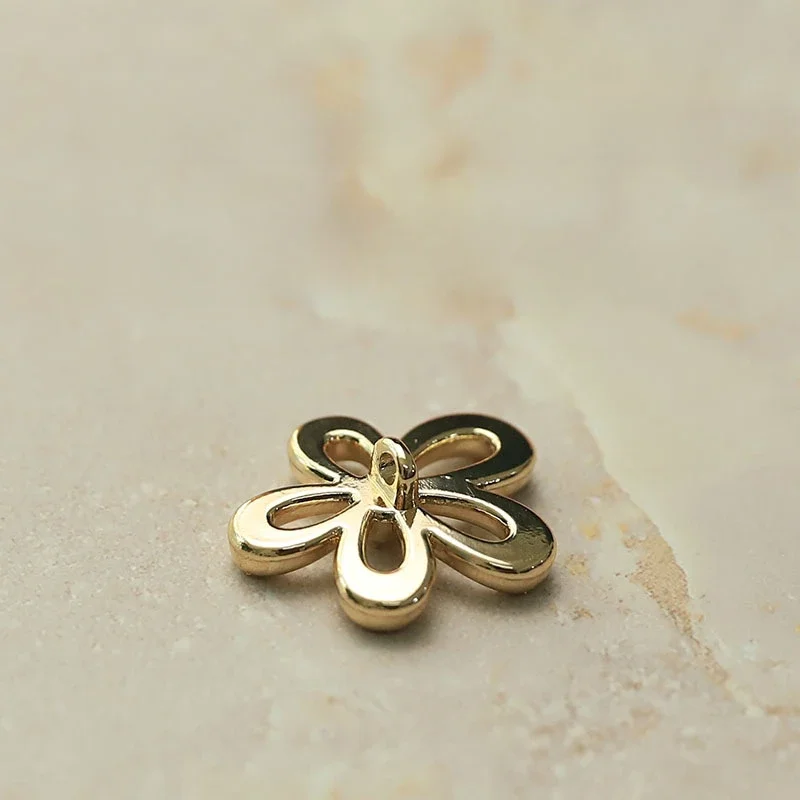 10Pcs Flower-shape Metal Buttons Gold/Silver Color Hollow Flower Shank Buttons Woman\'s Clothing Accessories