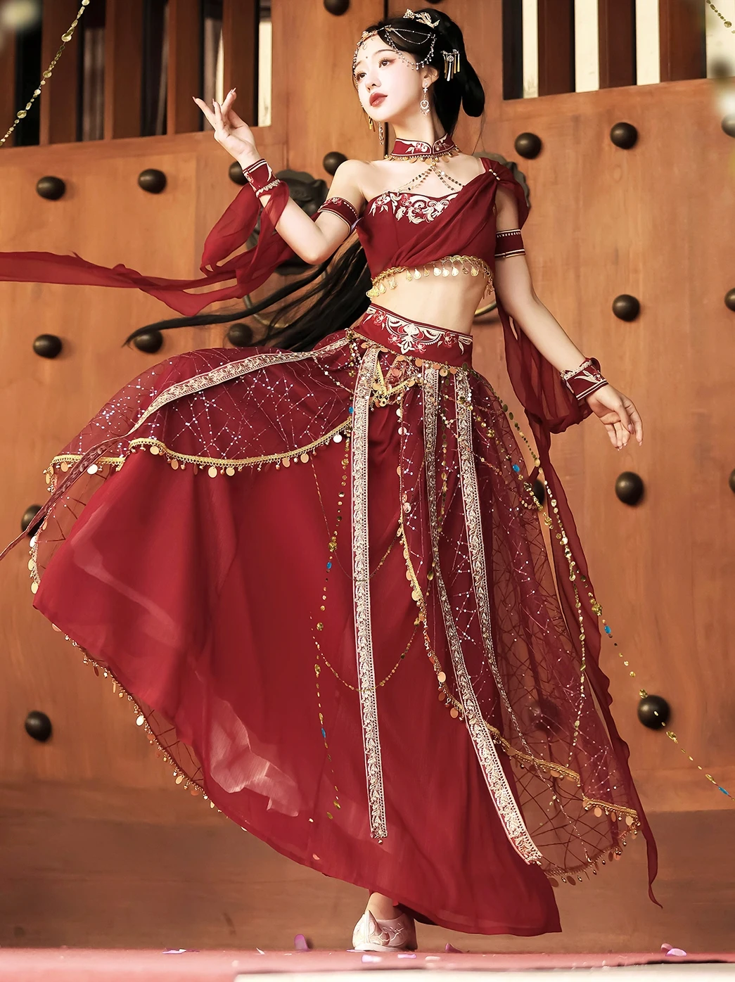 

Red Flame Godd Original Western Sle Улучшенный женский плащ Hanfu Dunhuang Flng Princ Han Su Eth Одежда
