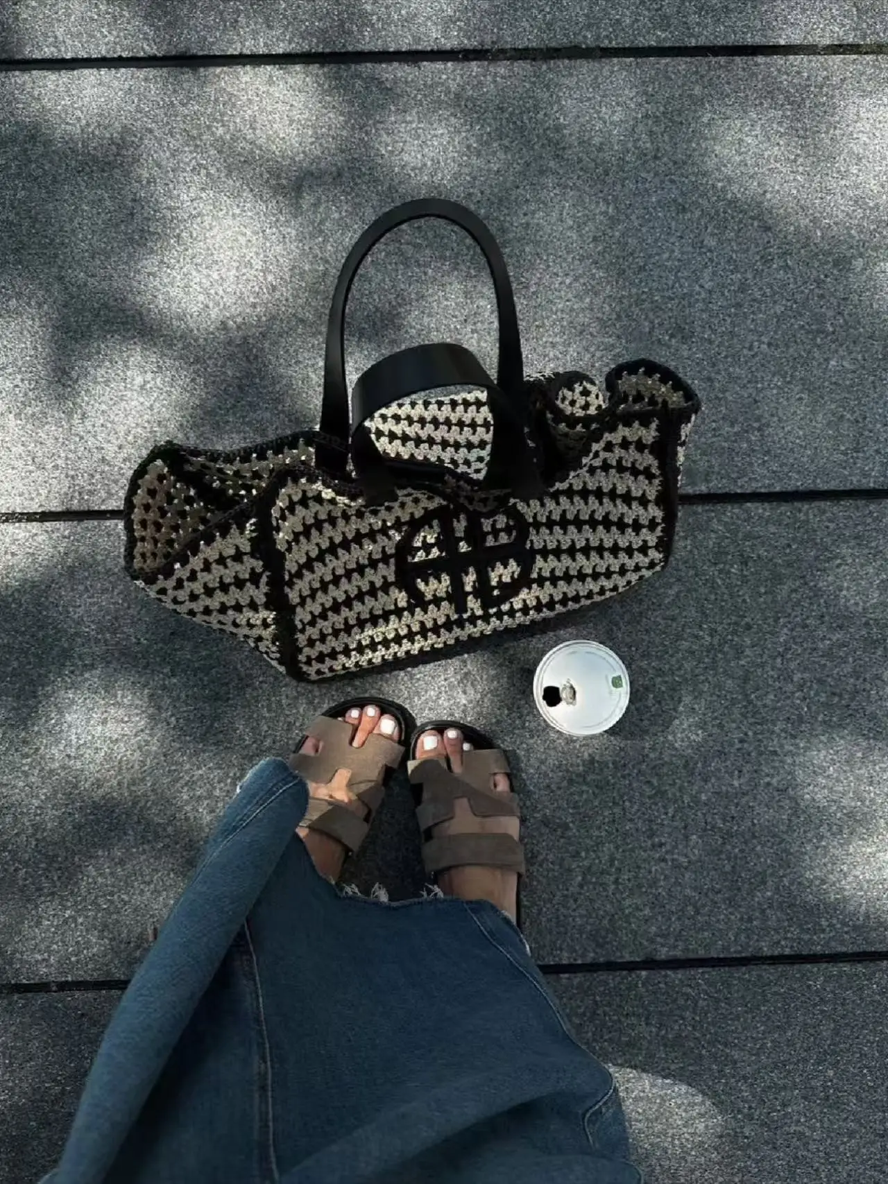 

ABgrass woven eco-friendly beach bag, black shoulder strap, large capacity portable tote bag, single shoulder crossbody bag