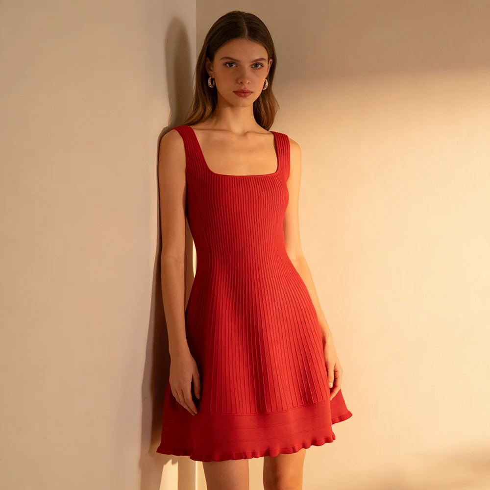 

Новинка 2026 года: летний европейско-американский стиль, освежающая юбка на бретельках, ярко-красный французский жилет без рукавов, вязаная юбка, зарубежный дизайн.