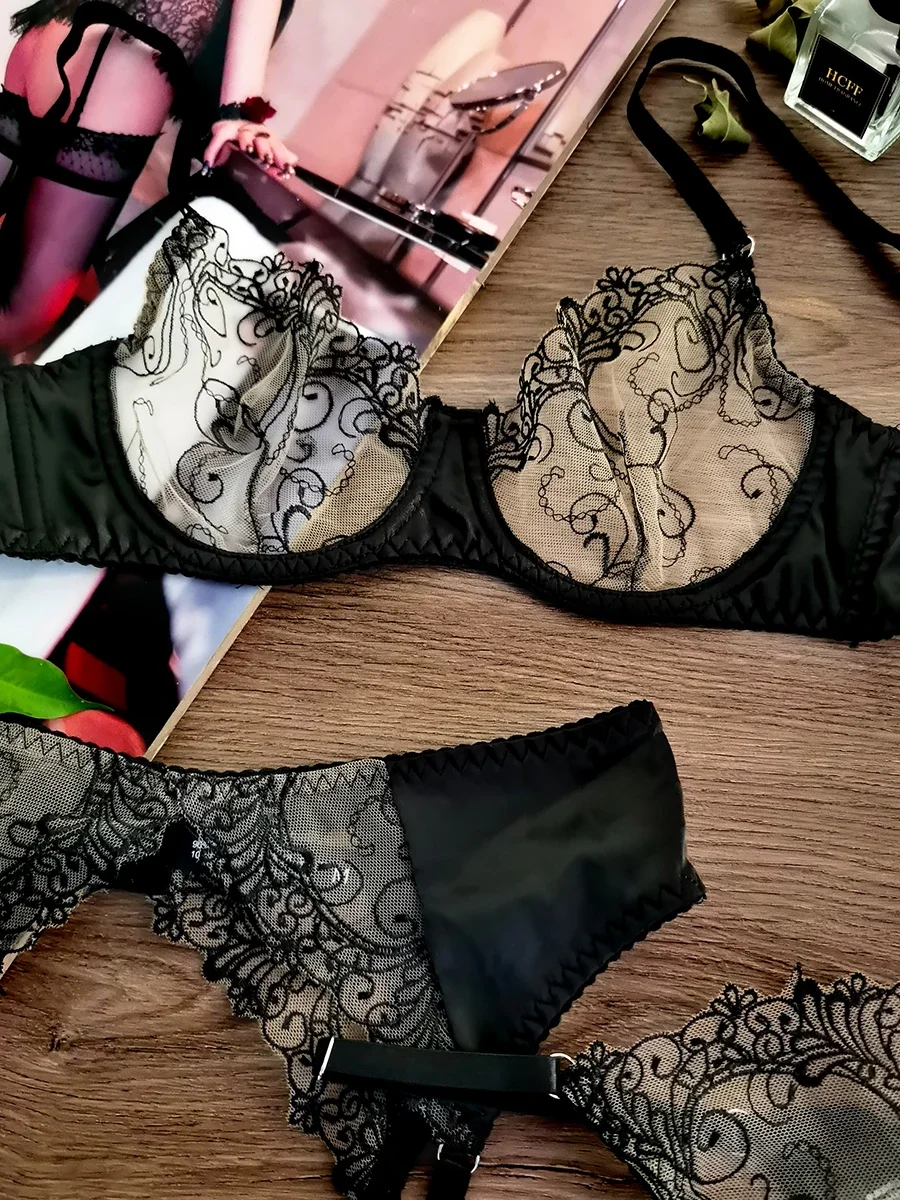 Conjunto de lingerie ultrafina de três peças para mulher, tanga sexy, sutiã invisível, seios grandes, sutiã erótico flirt, terno de cuecas