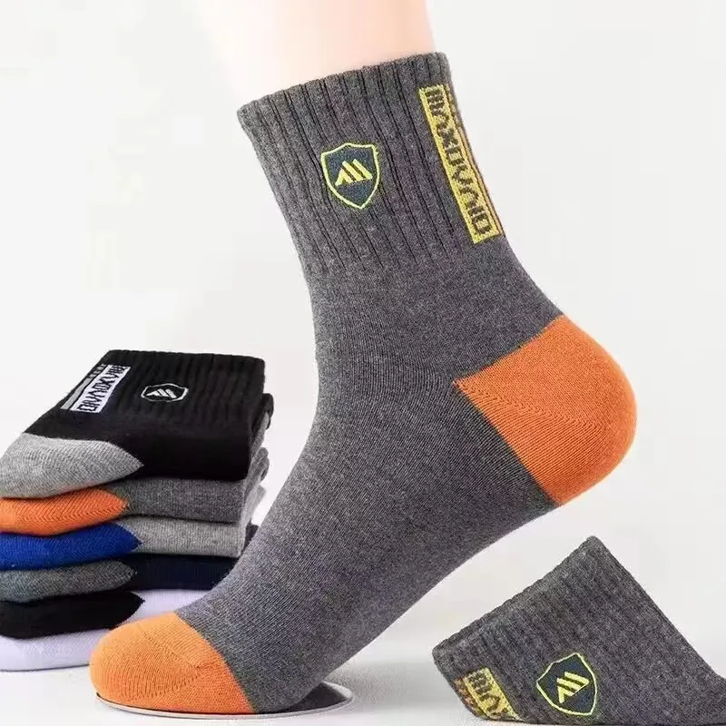 

Men Mid Calf Socks Anti Odor Moisture Wicking All Season Cotton Socks Korean Trend Versatile Autumn Winter Men Sports Socks