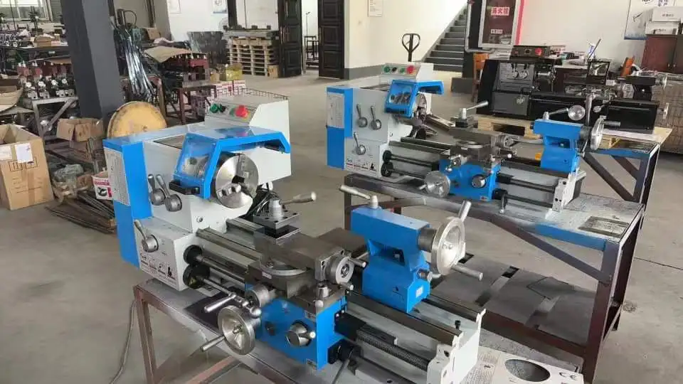 Factory Hot Sale BL330E-600mm Horizontal Manual Metal Lathe with High Cost Performance and High Quality