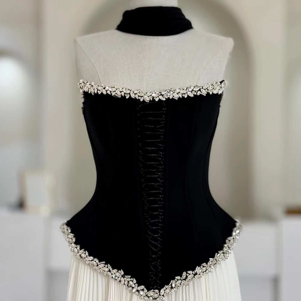 Op maat gemaakte A-lijn avondjurken Mode strapless kristallen galajurk Vloerlengte Mouwloos Eenvoudige stola gedrapeerde feestjurken