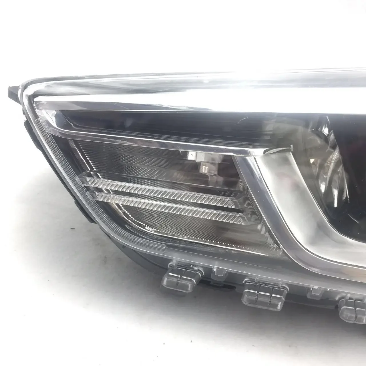 Car LED Headlight Assembly For Hyundai IX25 2015-2018 drl daytime running light headlamp Accessories