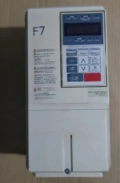 

CIMR-F7B40P7 инвертор F7 380 В-0,75 кВт тестовая функция хорошая