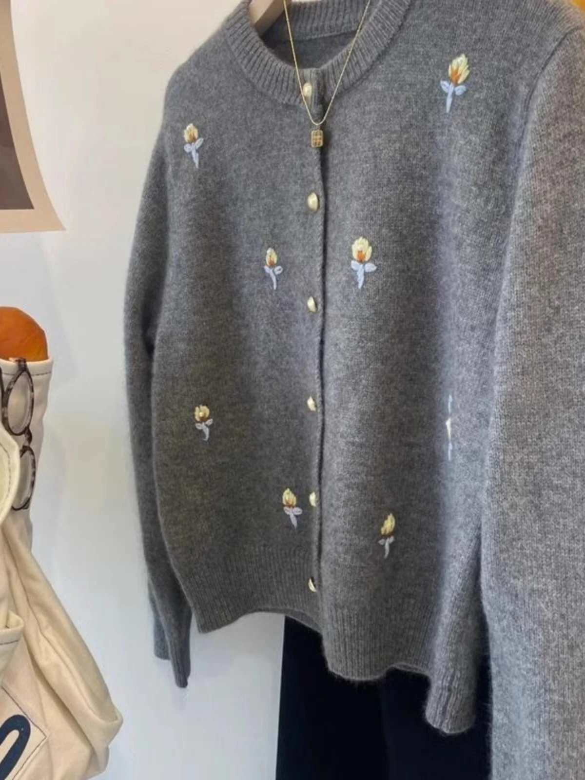 Light Ey Retro Embr… - image