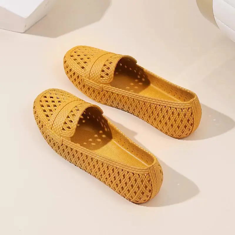 New Summer Style Fashionable and Comfortable Flat-soled Casual Outer Wear Non-slip Fashionable Toe-cap Sandals for Women view 6