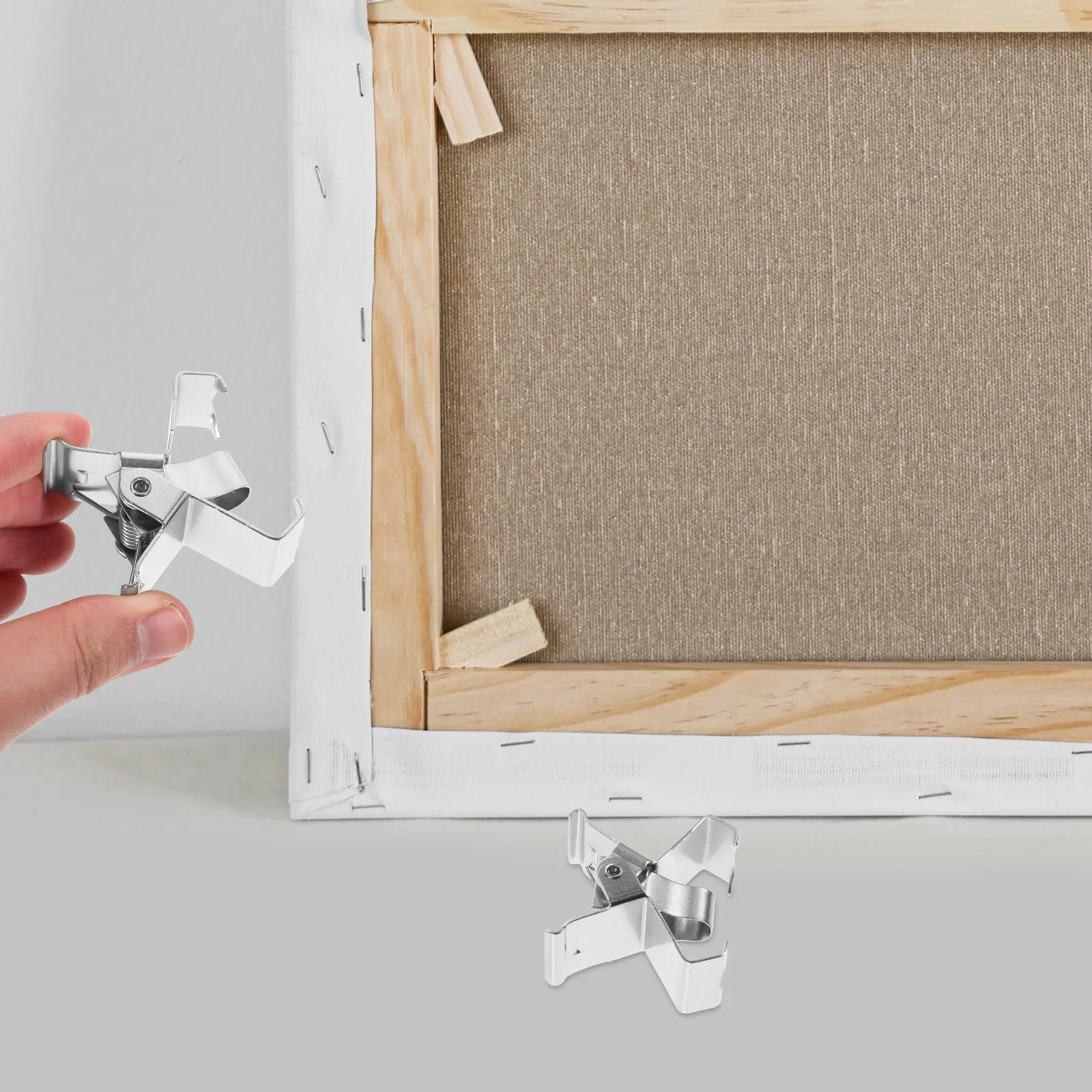 

2Pcs Stainless Steel Separating Clips Oil Painting Frame Clip Metal Wet Canvas Clamp Sketch Drawing Classroom Use