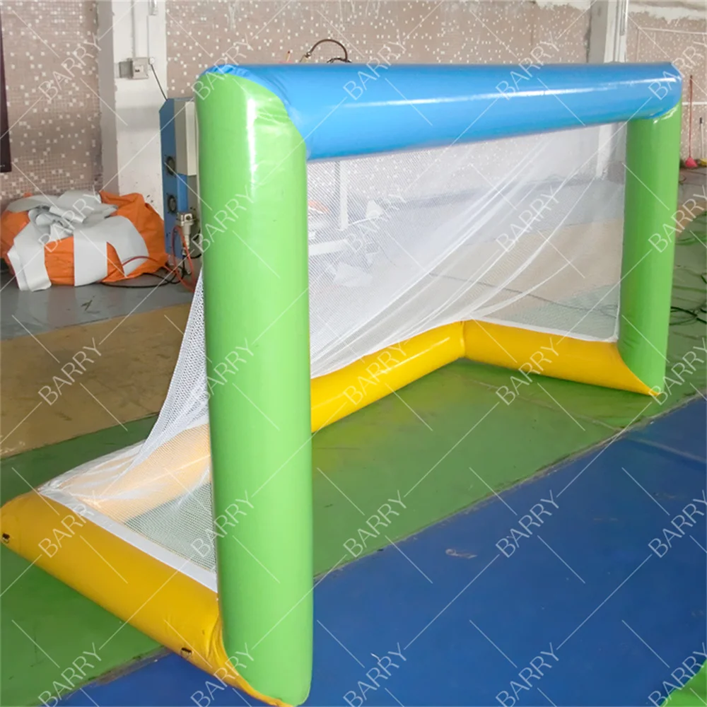 Porta da calcio gonfiabile sigillata con pallone d'acqua gonfiabile premium in vendita
