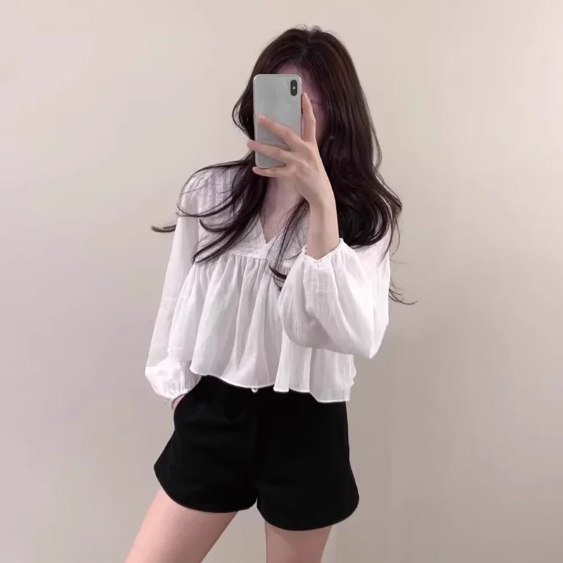 المرأة قميص الخريف جديد الخامس الرقبة الدانتيل المرقعة بلوزات طويلة الأكمام الكورية شيك الحلو لطيف الصلبة تنوعا بلوزات قصيرة