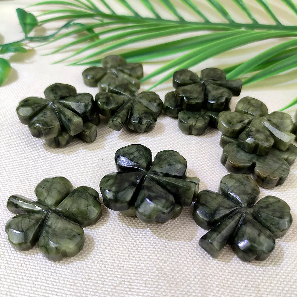 Xiuyu Jade Natural trébol de cuatro hojas, accesorios de decoración de habitación, adornos de escritorio, gemas curativas, recuerdos, regalo de la suerte, 1 unidad