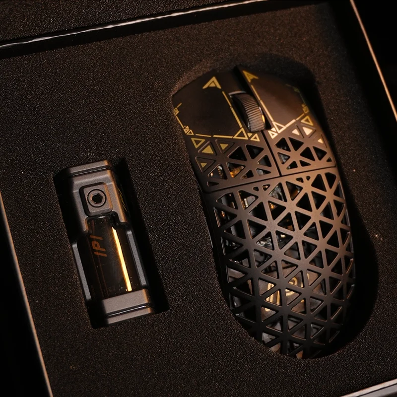 2025 Ipi Float 18 88 ماوس مزدوج 8k 26000dpi Paw3395 3 أوضاع من ألياف الكربون خفيف الوزن ماوس هولي مخصص عالي الفئران #1