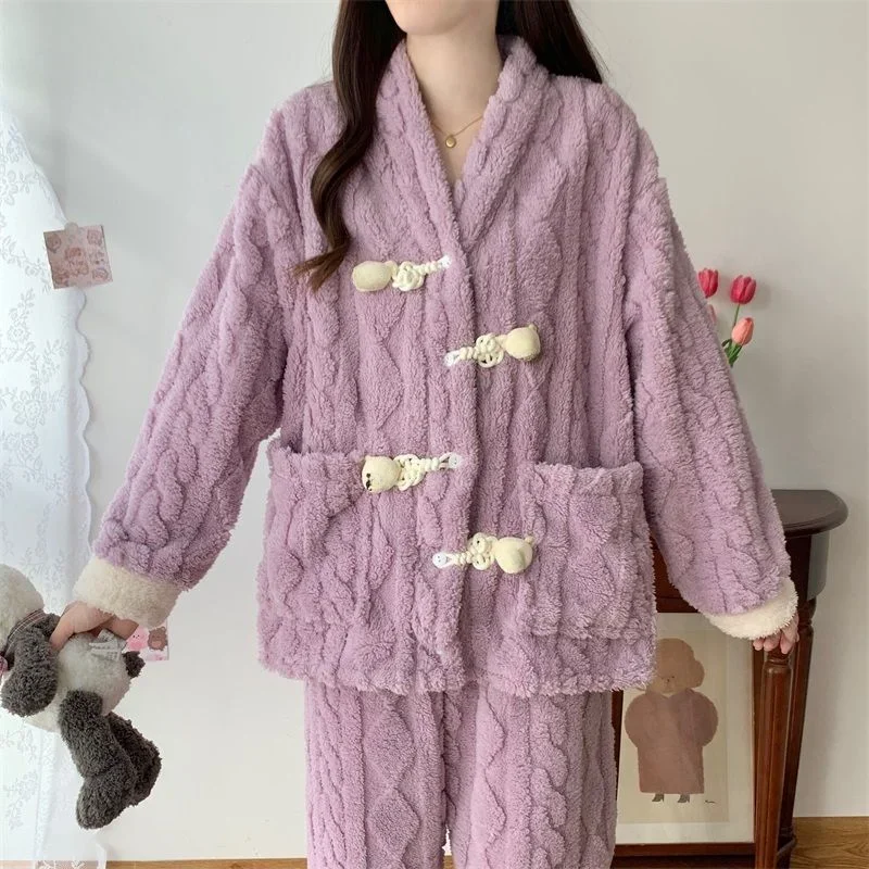 Extra Large Size Winter Cashmere and Thick Pajamas Female Coral Velvet Warm Bear Can Wear A Set of Home Clothes Women's Sleep