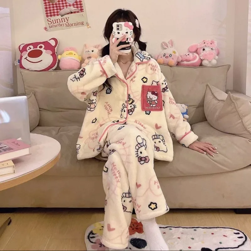 2025 New Coral Velvet pajamas,  Cartoon Crayon Shin chan Crocodile Party, Cute Hello Kitty Autumn/Winter Home Furnishing Set