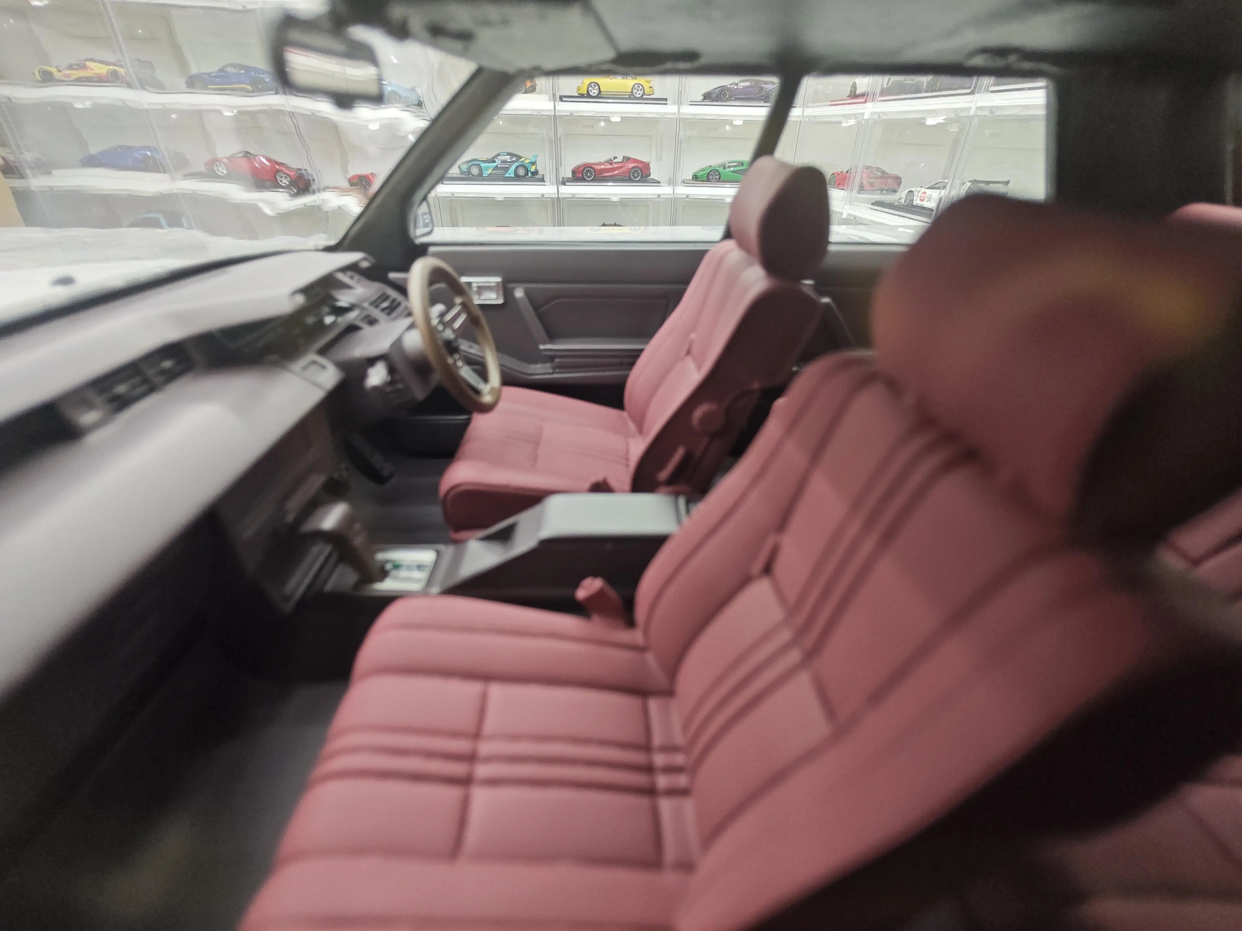 โมเดลรถจำลอง IG 1:18 Crown 2.8 Royal Saloon JDM รุ่นลิมิเต็ดอิดิชั่น ทำจากเรซิ่นและโลหะ ของเล่นสะสม ของขวัญ