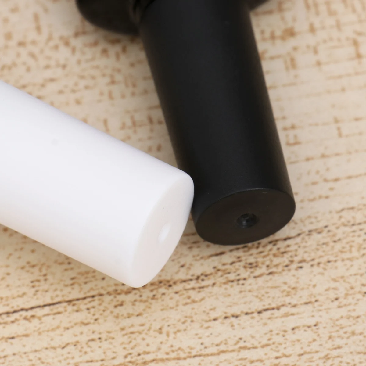 

2 pcs 8Ml 15Ml Gel Nail Remover Soak Off Polish Remover For Natural Nails Fast Removal No Damage At Home Salon Nail