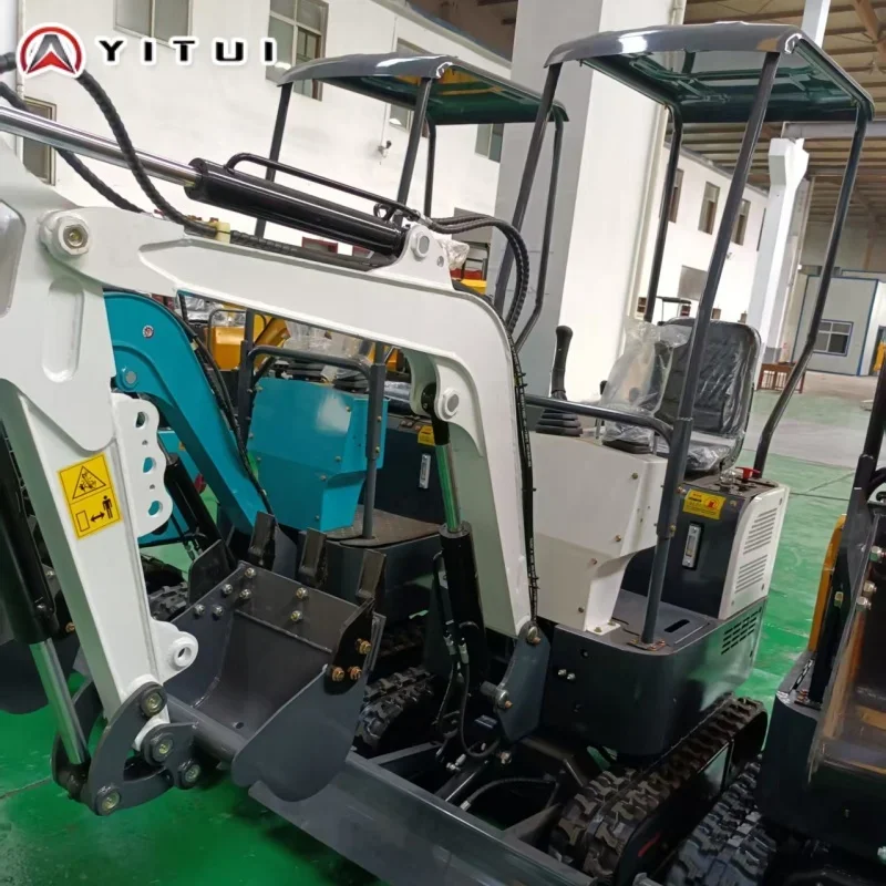 حفار صغير حقيبة صغيرة مع محرك كوبوتا 2 طن جرار زراعي Ce Epa Euro 5 معتمد مخصص لإكسسوارات الحديقة