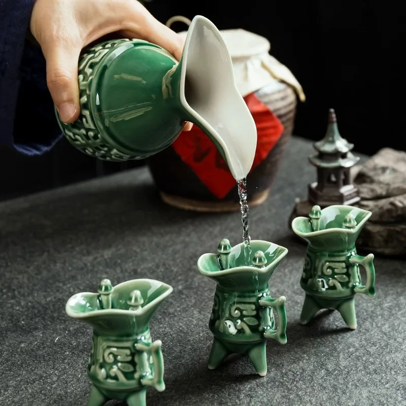 

Полный набор диспенсеров для вина Baijiu Cup, креативная подарочная коробка, высококачественный набор для вина, китайский кувшин, бокал для вина, керамический домашний антикварный набор