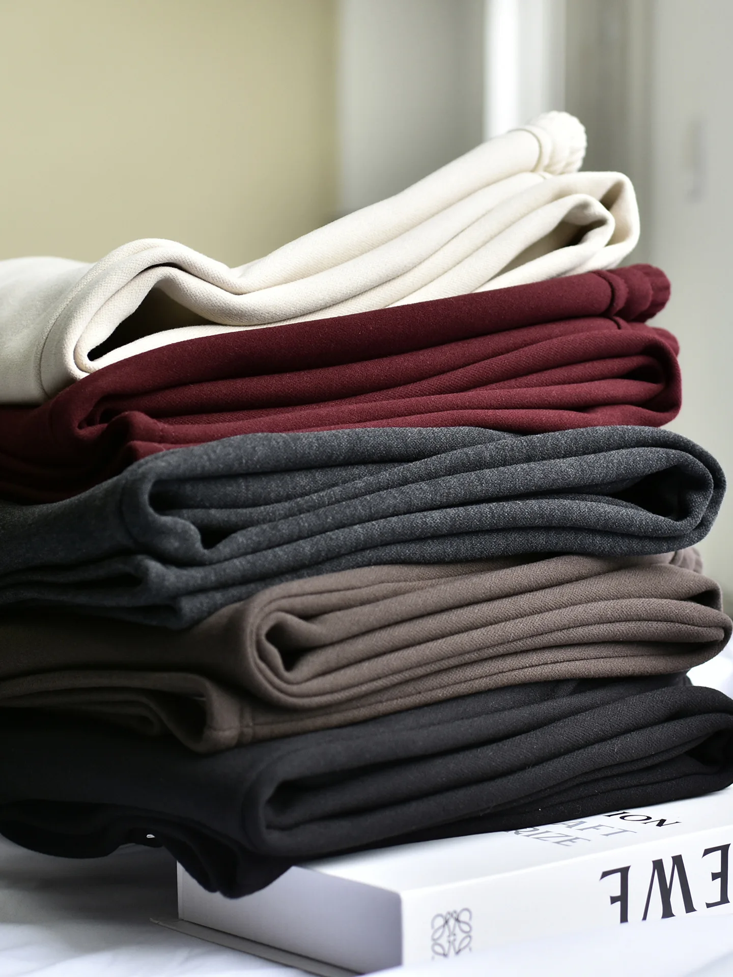 Casual Thicken Fleece-Lined Sweatpants Women Loose High Waisted Versatile Warm Female Pants 2025 Winter New Lady Sports Trousers